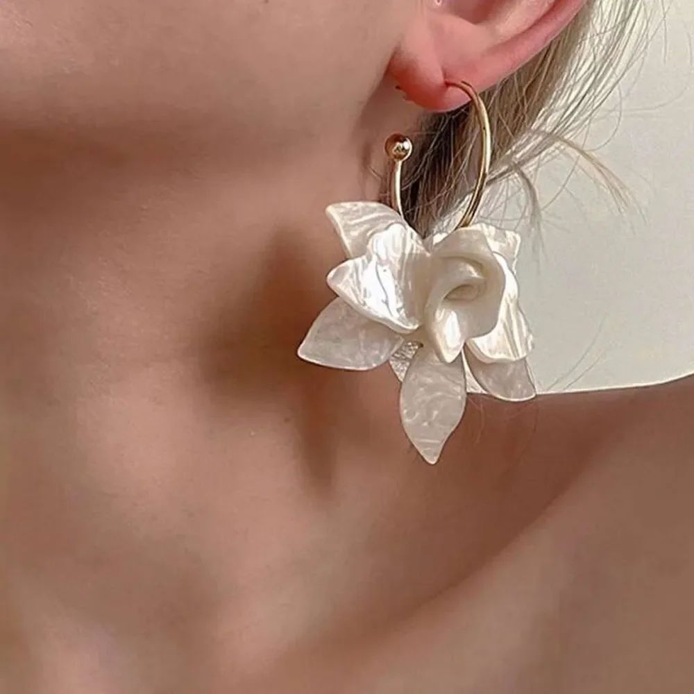 flower hoop earrings N640
